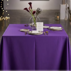 Tovaglia ristorante quadrata colore viola misura 220x220