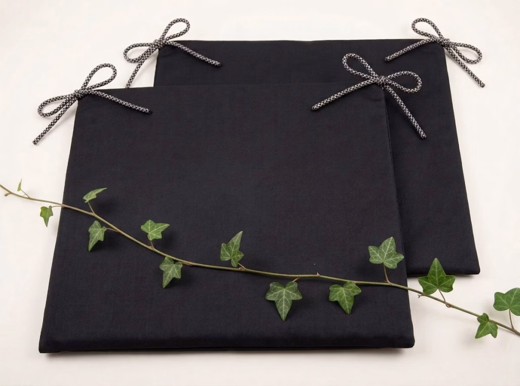 Cuscino per sedia ristorante colore grigio con laccetti